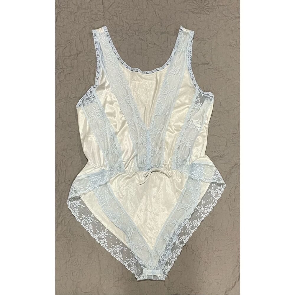 JCPenney Vintage Lingerie Mediums Blue and White